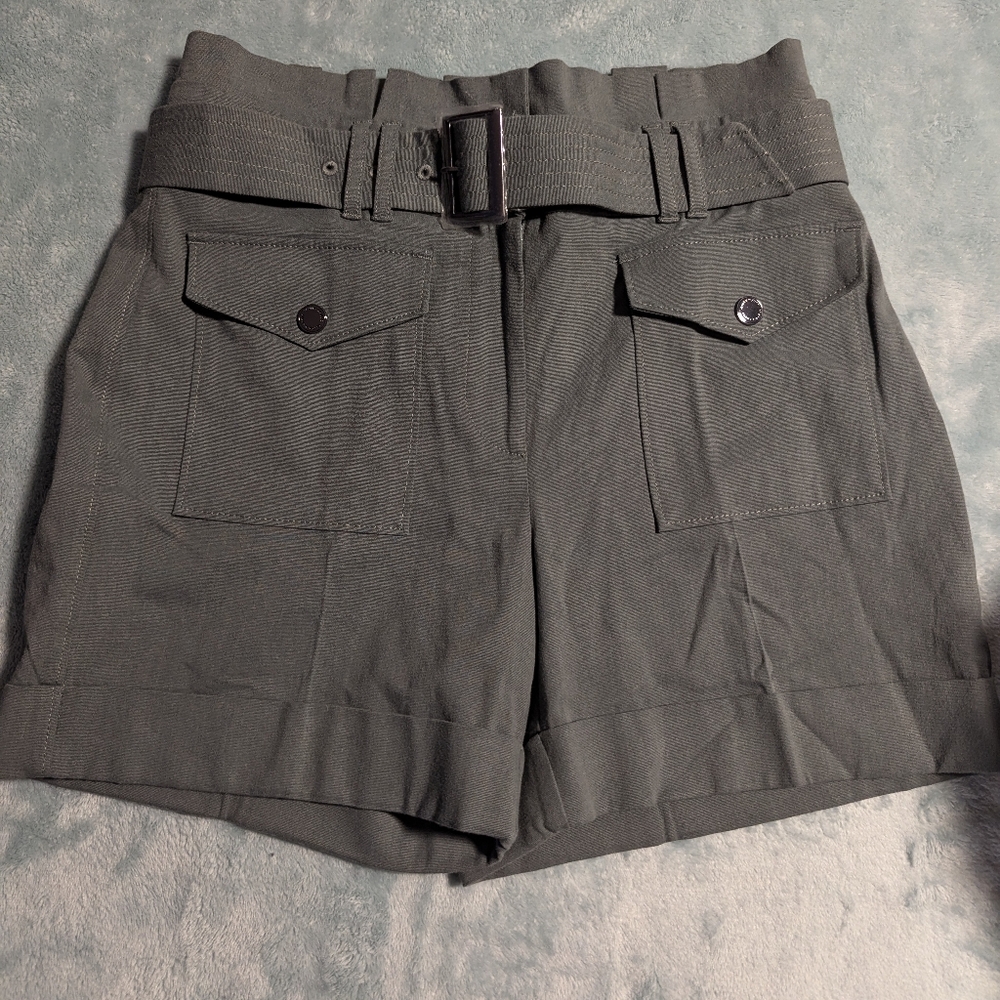 White House Black Market The 5"l Army Green Belted Shorts, NWT